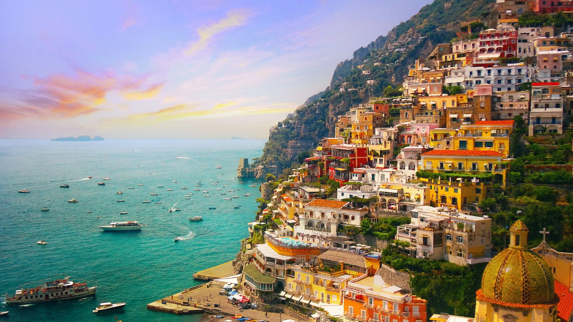 Positano-2022-View-Shutterstock-702788542-Hybris.jpg (1)